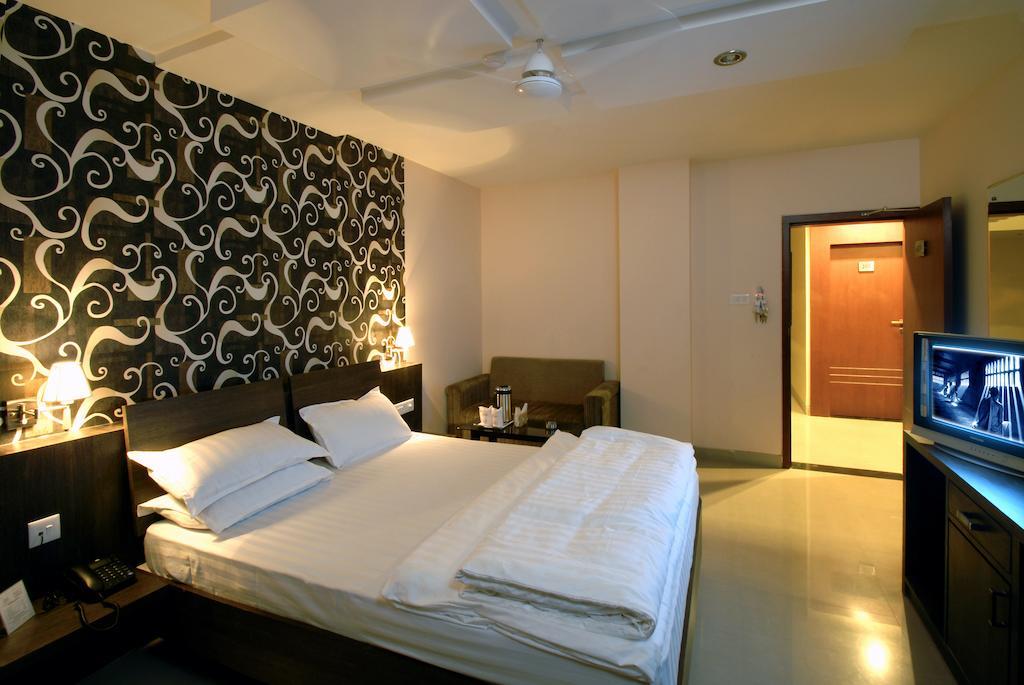Hotel Tulsi Exotic Bhopal Chambre photo