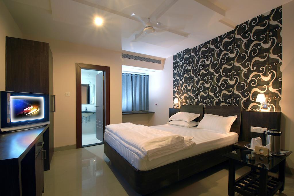 Hotel Tulsi Exotic Bhopal Chambre photo
