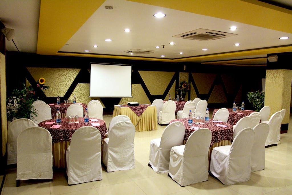Hotel Tulsi Exotic Bhopal Extérieur photo